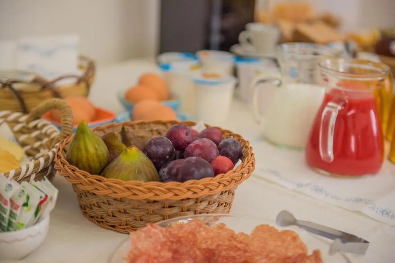 B&B Sa Domo De Sos Massaios Orosei Couette-café