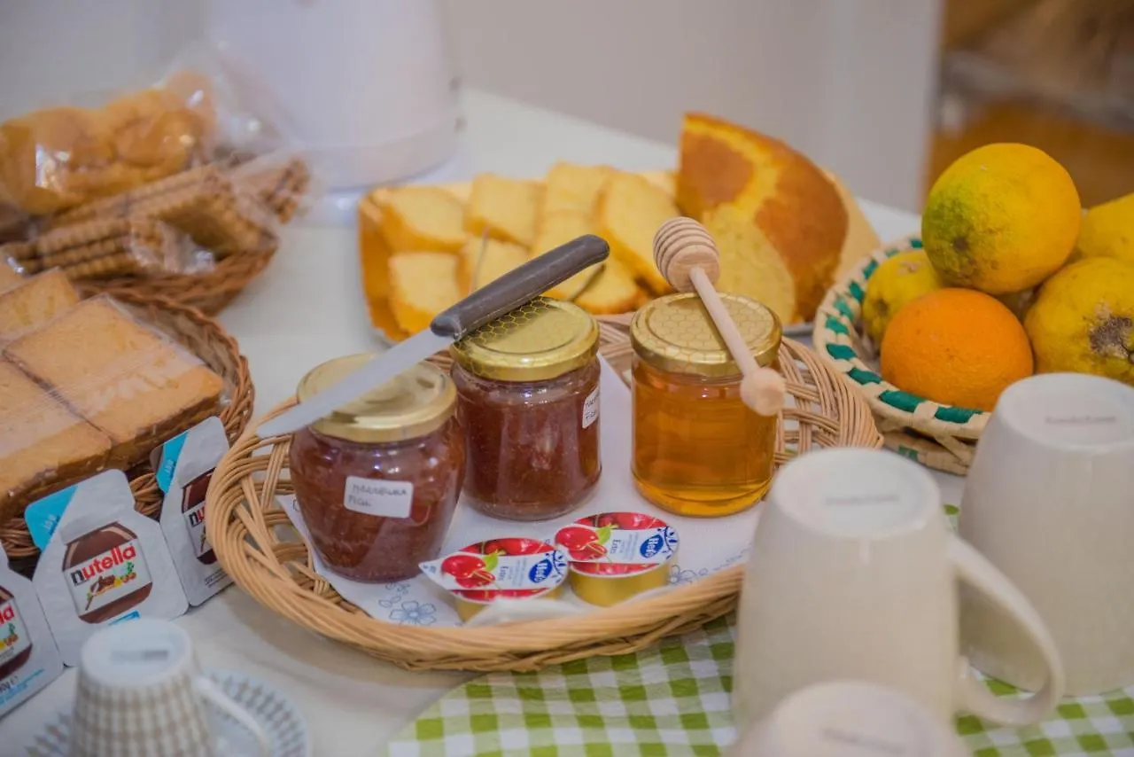 B&B Sa Domo De Sos Massaios Orosei 0*,  Italie