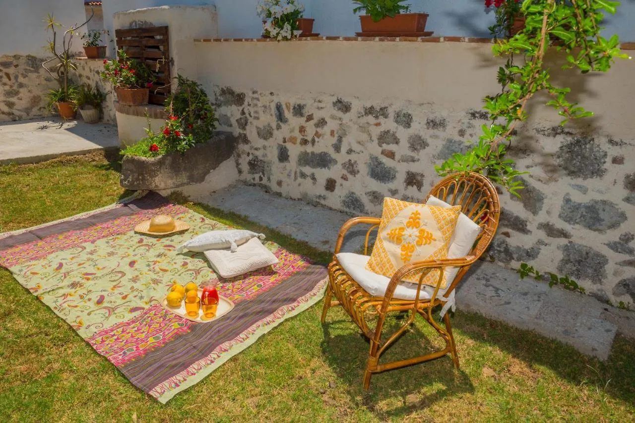 B&B Sa Domo De Sos Massaios Orosei 0*,